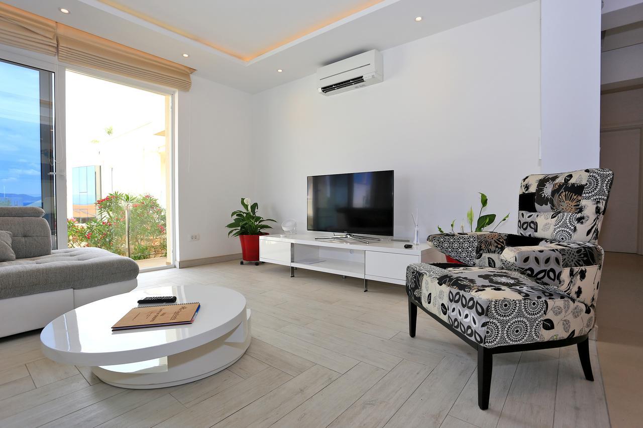 Villa Summer Dreams Apartments Murter Exterior photo