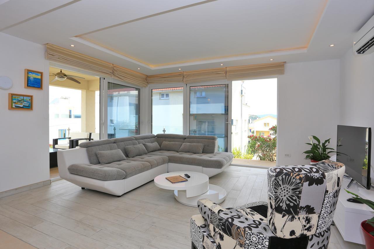 Villa Summer Dreams Apartments Murter Exterior photo